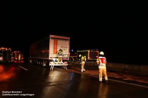 LKW Unfall BAB7 AS Altwarmbüchen