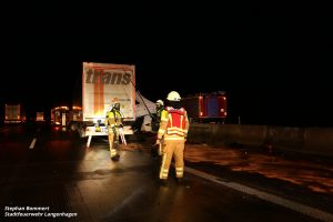 LKW Unfall BAB7 AS Altwarmbüchen