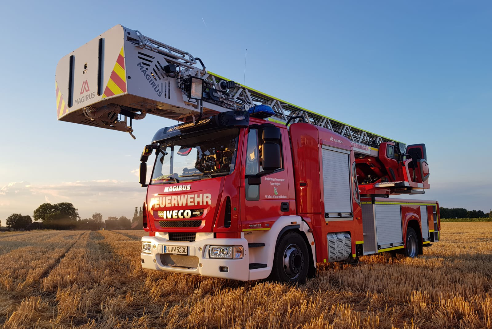 Drehleiter Feuerwehr Altwarmbüchen