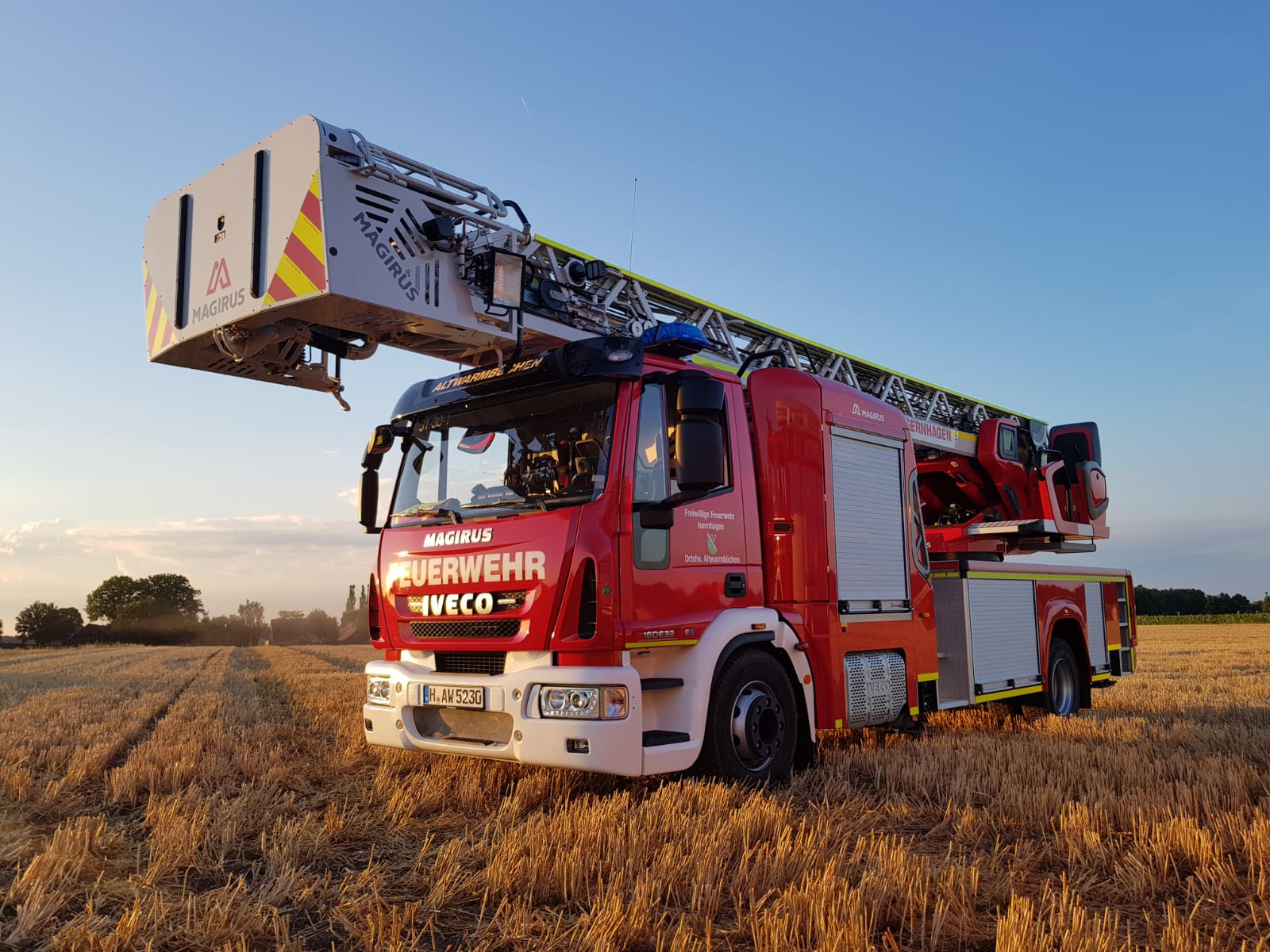 Drehleiter Feuerwehr Altwarmbüchen